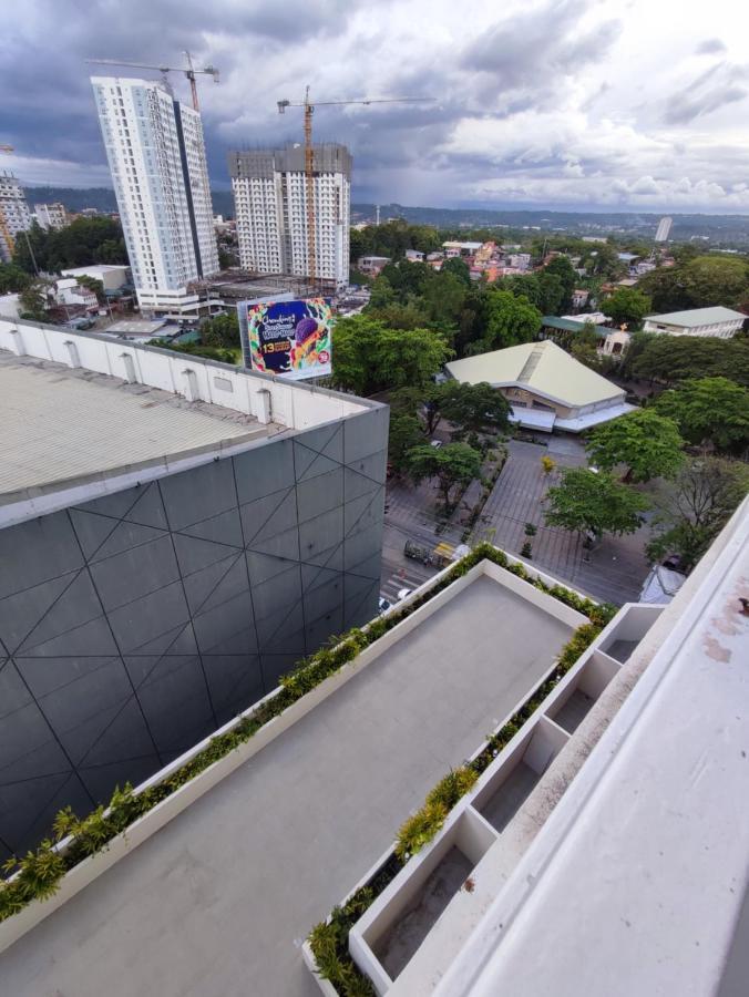 Inspiria Davao Aparthotel ภายนอก รูปภาพ